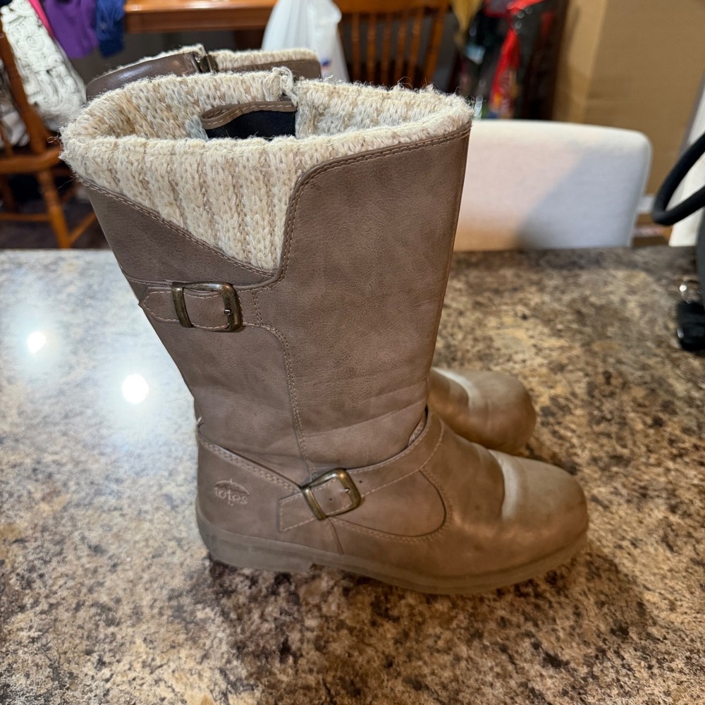 Totes Maggie Stone Women 7 Taupe Brown Mid Calf Winter Boots Knit Trim Buckle